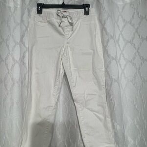 LEI Women's White Capris